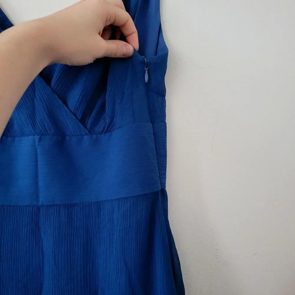 J. Crew 100% Crepe Silk Dress Blue 4 Sleeveless Fit Flare V-Neck